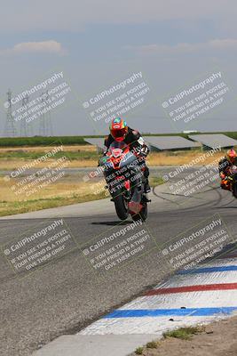 media/May-15-2023-TrackDaz (Mon) [[29bc01ea77]]/B Group/220pm (Wheelie Bump)/